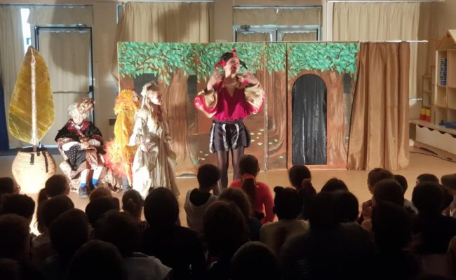 Alix au Pays des Merveilles, cie du dromadaire, spectacle pour enfants